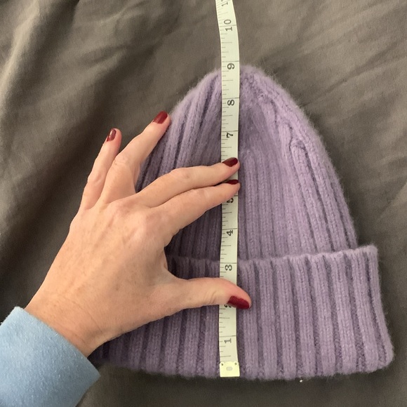 LE BONNET GRANDE BEANIE- Lavender - Picture 7 of 8